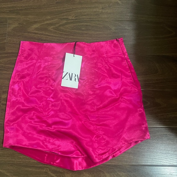 Zara blogger symmetrical pink skirt and blouse - Picture 5 of 8